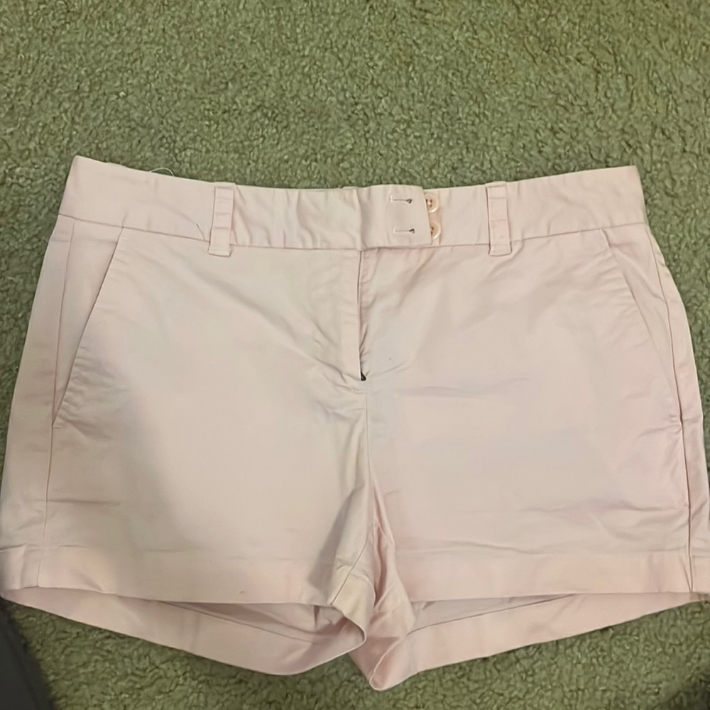 Vineyard vines pink shorts